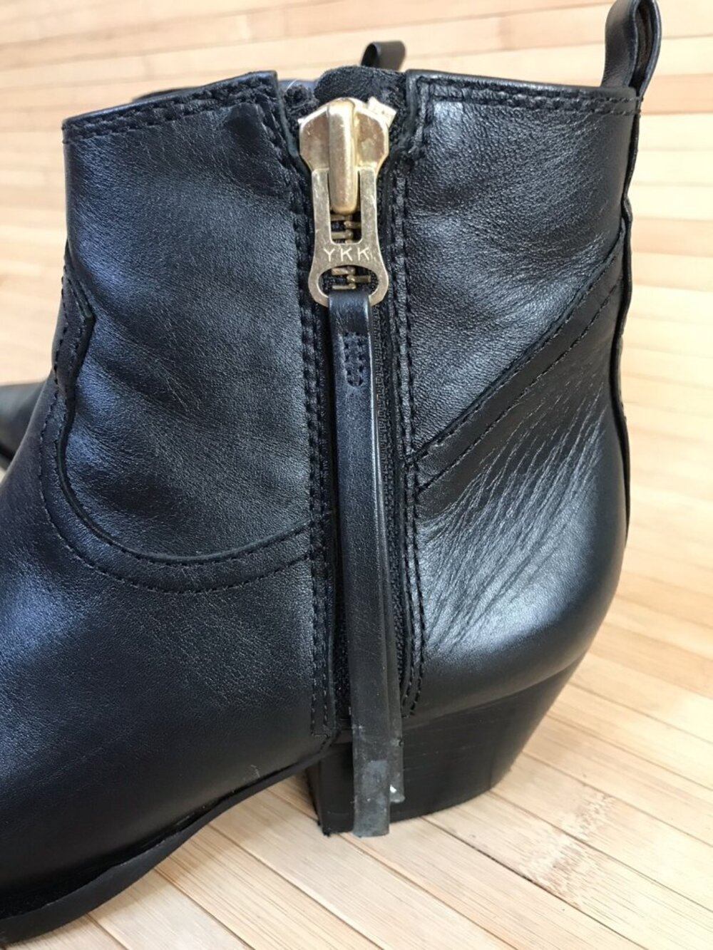 Schutz Black Leather Traci Ankle Boot Gold Tip & Hardware ankle boots bootie 6.5 - Picture 5 of 9